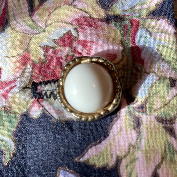 Size medium women’s (Good Times) dress top 4 buttons - Picture 4 of 4